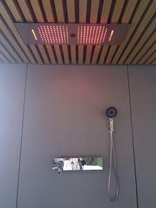 Ensemble de salle de bain contemporain, élégant et moderne avec douche à effet pluie en cascade LED, pulvérisation supérieure, acier inoxydable 304, alimentation par prise, installation facile - Product Image 4