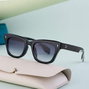 Lunettes de soleil sport polarisées ZS-98142P, monture noire, verres TAC, protection UV400, design minimaliste quadrilatère pour hommes, idéales pour la conduite - Product Image 4