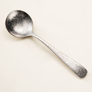 Cuillère en titane pur avec manche long plaqué argent, antibactérienne, 99,9 % durable et lavable au lave-vaisselle - Product Image 1