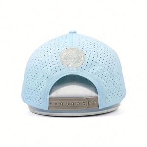 Gorra de Béisbol Personalizada de 6 Paneles, 100% Poliéster, de Alta Calidad, Estructurada, con Parche Tejido, Resistente al Agua, con Orificios Perforados con Corte Láser - Product Image 4