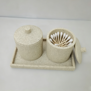 Ensemble d'accessoires de salle de bain en résine de grès côtelé vertical, 4 pièces : Distributeur de savon liquide, Pot à cotons-tiges, Gobelet et Plateau de rangement - Product Image 4