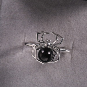 Anello Creativo a Forma di Ragno per Donne, Design con Perle, Gioiello di Moda con Motivo Insetto - Product Image 3