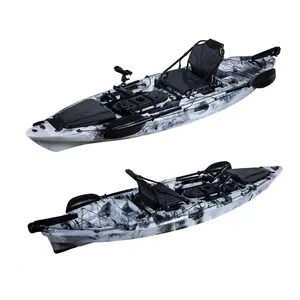 Bass Fishing Boat Kayak mit Paddel und Stadions itz