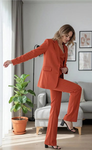 Conjunto de Traje de Tres Piezas para Mujer, Blazer, Chaleco y Pantalones a Medida, Traje de Pantalón para Invitadas de Boda, Ropa Formal para Mujeres Modernas - Product Image 3
