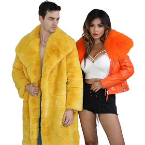 Manteau coupe-vent en peluche allongé épaissi pour femmes avec nouvelle capuche en fourrure d'imitation coton teint uni longue méthode de tissage tricoté - Product Image 1