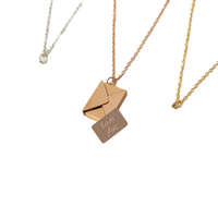Collier en acier inoxydable plaqué or avec pendentif enveloppe artistique ouvrable, design commémoratif et carte lettre anglaise, bijou charmant