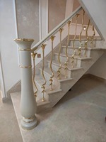 En gros, Poteau de balustrade en alliage d'aluminium noir et or, facile à installer, robuste, de type poteau de base et poteau central, pour balustrades et mains courantes, Usine du Zhejiang