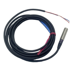 เซ็นเซอร์วัดระยะแบบไม่สัมผัส KEYENCE EV-108M รุ่นป้องกันคลื่นแม่เหล็ก M8 ของแท้ 100% พร้อมการรับประกันหนึ่งปี - Product Image 4