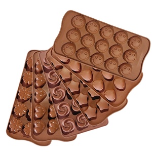 แม่พิมพ์ซิลิโคนเกรดอาหารสำหรับทำขนม DIY รูปดอกไม้ หัวใจ ดาว เปลือกหอย สำหรับทำลูกอม น้ำแข็ง พุดดิ้ง เค้ก อบในเตาได้ - Product Image 2