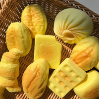 Jouet Squishy en PU Super Doux Kawaii en Forme de Pain de Boulangerie à Rebond Lent, Cadeau Anti-Stress pour Enfants de 5 à 7 Ans Unisexe