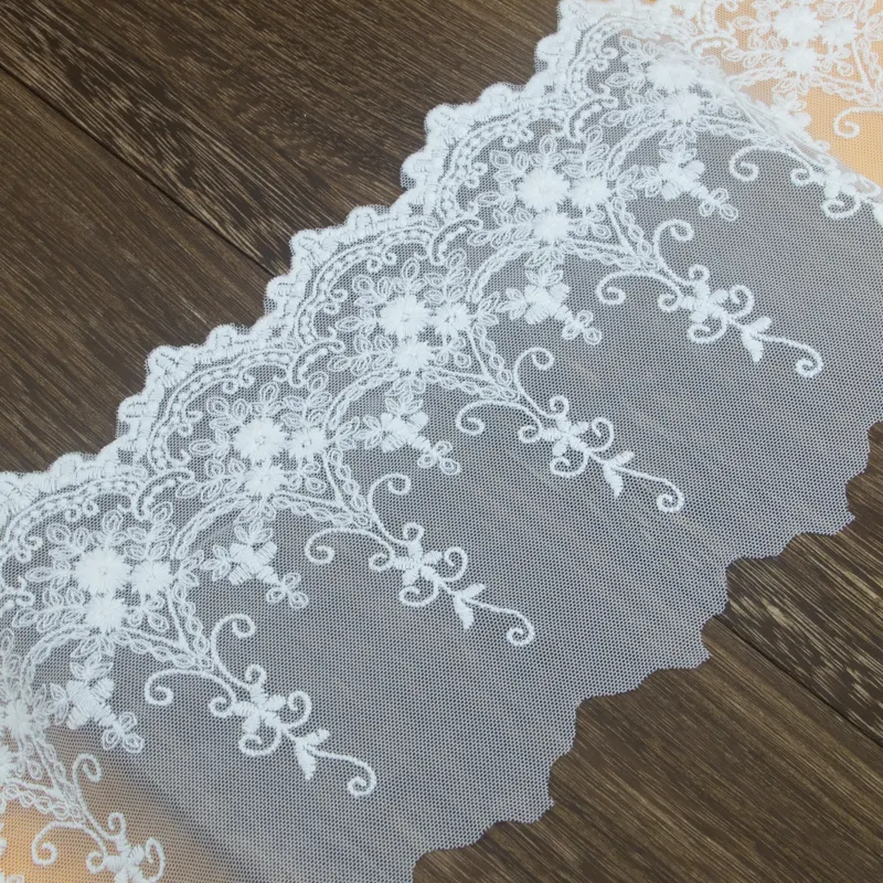 豪華な白いメッシュコットン刺繍レーストリムリボン縫製クラフトウェディングブライダルドレス装飾用