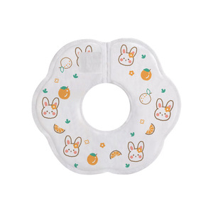 Disposable Bibs Apple Shaped Absorbent Waterproof For 0-12 Months Babies With Animal Cartoon Patterns - Product Image 2