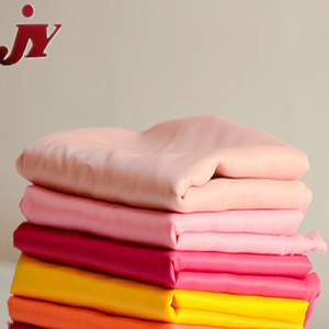 Trung Quốc Nhà Máy Chuyên Nghiệp Made <span class=keywords><strong>Polyester</strong></span> <span class=keywords><strong>Taffeta</strong></span> <span class=keywords><strong>170T</strong></span> 190T 210T Không Thấm Nước Dệt <span class=keywords><strong>Taffeta</strong></span> Lót Bên Trong Vải - Product Image 2