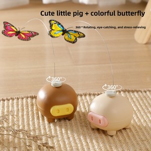 Juguete electrónico transfronterizo para gatos Miao Xin Bao, varita con mariposa eléctrica giratoria 360° y cerdito Dudu, en caja - Product Image 1