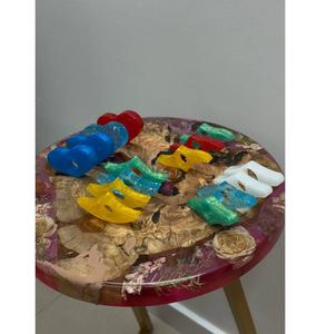 Soporte para libros de resina, diseño elegante, Material duradero, agarre cómodo, perfecto para leer libros, revistas y libros de texto - Product Image 1