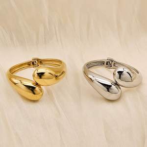 Chaude Rétro Classique Style Géométrique Gouttelettes D'eau En Acier Inoxydable Placage Ouvert Bracelet Double Waterdrop Charnière Vis sur Bracelet - Product Image 1