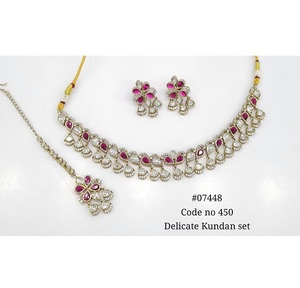 Ensemble de collier Kundan finition Mehendi 07448 avec boucles d'oreilles assorties pour femmes, bijoux pour occasions festives et mariages - Product Image 1