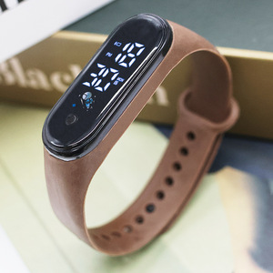 Orologio da Polso Minimalista con LED in Silicone - Product Image 6