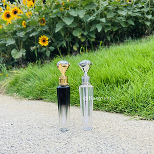 Conteneurs de brillant à lèvres de styles de diamants uniques 3ml Tubes de brillant à lèvres vides mignons Logo et boîte personnalisés - Product Image 6