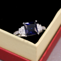 Bague d'Anniversaire Romantique à Trois Pierres en Zircon Cubique Taille Princesse, Sertie en Barrette, Plaqué Argent, Bijou en Pierre Précieuse, Cadeau pour Fête, Numéro Romantique