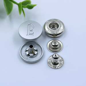 Tùy Chỉnh Chữ Biểu Tượng E Bạc Vàng Mùa Xuân Kim Loại Snap Nút Quần Áo Xuống Áo Khoác Báo Chí Fastener Cho Phụ Kiện May Mặc - Product Image 5