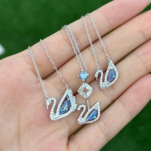 Nouveau <span class=keywords><strong>Collier</strong></span> Cygne en Tungstène Noir 2024 pour Femme, Chaîne de Clavicule de Luxe Léger, Strass en Cristal, Cœur Battant Dynamique - Product Image 3