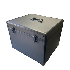 Boîte <span class=keywords><strong>de</strong></span> rangement légère et portable en aluminium à 30 compartiments pour bandes dessinées gradées, avec mousse alvéolée pour organiser les slabs gradés - Product Image 1