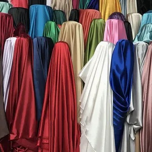 Kain Sutra Satin untuk Gaun Pakaian Kain Lapisan Bahan Baku Tekstil Produsen 100 Polyester Kain Regang Satin