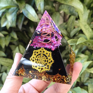 Pirámide de Cristal de Resina Epoxi, Obsidiana Roja Púrpura, Decoración Artística para el Hogar, Adorno de Escritorio, Regalo - Product Image 2