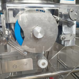 Machine automatique à fabriquer des patates brunes Hash Patty Burger Machine à former des pépites <span class=keywords><strong>de</strong></span> poulet Machine à fabriquer des pépites <span class=keywords><strong>de</strong></span> porc - Product Image 3