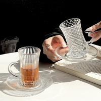 Ensemble de tasses à café et à thé en verre de luxe avec soucoupes, ensemble de tasses à café turques arabes vintage avec poignée unique
