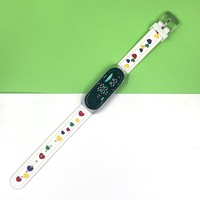 Montre électronique LED tendance 2025 en gros, montre de sport d'extérieur, cadeau mignon pour étudiants, enfants, garçons et filles