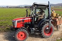 ATK 50PS Kompakter Radtraktor mit Kabine 4WD Getriebe EU5 Motor 8+8 Gangschaltung für Landwirtschaftliche Nutzung CE & COC EMARK Zertifiziert