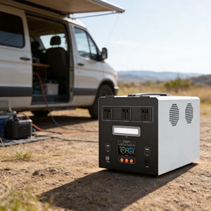 Station d'alimentation portable à grande capacité 2000W 2kWh, tension stable, vente en gros directe d'usine - Product Image 3