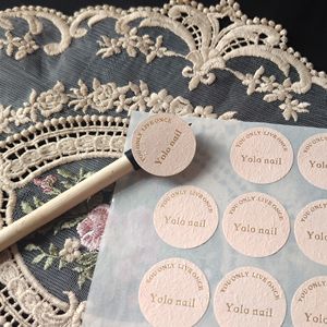 Autocollants personnalisés avec gaufrage de conception libre et gravure grâce aux autocollants pour leur luxe haut de gamme - Product Image 4