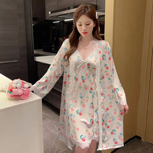 2025 nouveau produit soie femmes pyjamas Satin doux Homewear 2 pièces pyjamas ensemble - Product Image 1