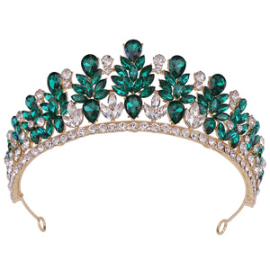 Corona Principessa in Cristallo Verde e Bianco, Tiara in Metallo Dorato, Fascia per <span class=keywords><strong>Capelli</strong></span> per Feste di Compleanno, Quinceañera, Ornamenti per <span class=keywords><strong>Capelli</strong></span>, Copricapo per Cosplay Elfico - Product Image 1