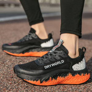 2026 Baskets décontractées à lacets, confortables, pour hommes et femmes, de créateur original, haute qualité, avec logo de marque, tendance populaire, vente en gros - Product Image 2