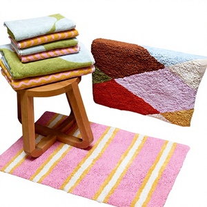 Tapis de bain de luxe en coton pur tufté, écologique, motif floral, style américain, qualité supérieure, durable, fabriqué à la machine - Product Image 1