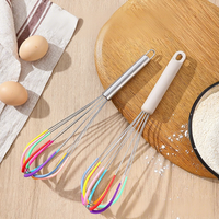 Batteur à oeufs manuel en silicone coloré avec poignée en acier inoxydable et PP Outil de cuisson domestique Noël