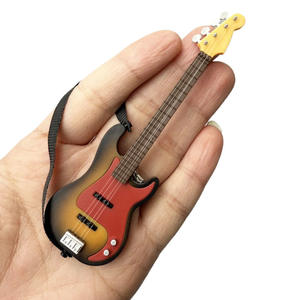 Modèle miniature de <span class=keywords><strong>guitare</strong></span> à sangle pour maison de poupée 1:12, décoration de maison de poupée, simulation miniature - Product Image 2