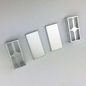 Couvercles de protection pour pièces métalliques estampées, épaisseur 0,1-4 mm, traitement de surface poli, décapé et anodisé - Product Image 1