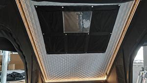 Nouveau camping tente <span class=keywords><strong>de</strong></span> <span class=keywords><strong>toit</strong></span> <span class=keywords><strong>de</strong></span> voiture légère et étanche tente <span class=keywords><strong>de</strong></span> <span class=keywords><strong>toit</strong></span> à coque dure tente <span class=keywords><strong>de</strong></span> <span class=keywords><strong>toit</strong></span> en aluminium 4x4 avec couverture rigide et <span class=keywords><strong>prix</strong></span> d'usine - Product Image 5