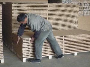 Panneau de mélamine à grain de bois imperméable Panneau de particules de mélamine <span class=keywords><strong>Parquet</strong></span> en aggloméré de 18mm Plancher en bois - Product Image 6