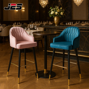 <span class=keywords><strong>Tabouret</strong></span> <span class=keywords><strong>de</strong></span> <span class=keywords><strong>bar</strong></span> <span class=keywords><strong>de</strong></span> style nordique avec coussin rond en cuir, dossier en <span class=keywords><strong>rotin</strong></span>, détails en laiton, base en cuir véritable pour café-<span class=keywords><strong>bar</strong></span> - Product Image 5