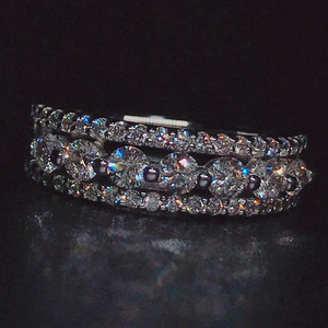 Anello Scintillante a Fila Singola Cava per Donne, Gioiello da Dito Unico e alla Moda - Product Image 3