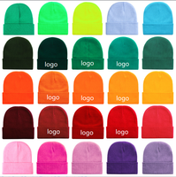 Bonnet côtelé personnalisé multicolore 25 couleurs Orange Néon Vert Jaune Rouge Hiver Unisexe avec revers Logo en gros