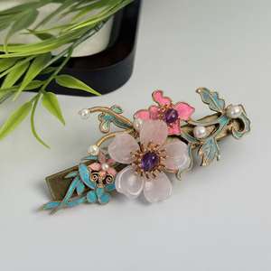 กิ๊บติดผมดีไซน์ดั้งเดิมสไตล์จีน ประดับขนนกคิงฟิชเชอร์ โรสควอตซ์ ดอกพีช และทองสัมฤทธิ์โบราณ ป้องกันการซีดจาง เหมาะสำหรับงานปาร์ตี้ - Product Image 2