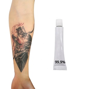 ครีมเตรียมผิวก่อนสักคิ้วและปาก ขนาด 10 มล. 30 มล. คุณภาพสูง 99.9% ครีมสักติดทนนานและปลอดภัย ขายส่ง - Product Image 4