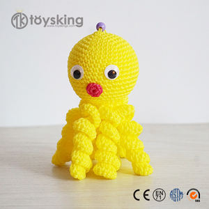 Muñeco de <span class=keywords><strong>Pulpo</strong></span> de Peluche Amigurumi Hecho a Mano 100% con Hilo de Algodón Ecológico, Juguete de Ganchillo para Bebés - Product Image 4